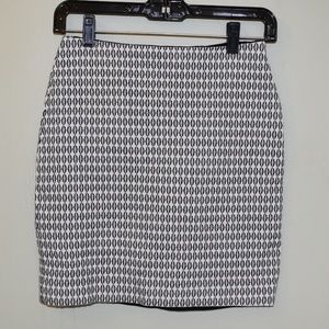 00P geometric Ann Taylor skirt